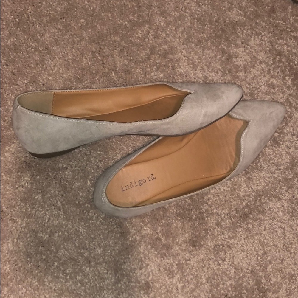 Nude flats